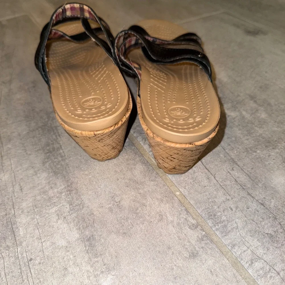 Crocs Women's Size 9 We Sandals Black‎ Strappy Cork Comfort Casual Shoes